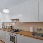 Luxury In Cozy Spacious Condo Near Heart Of Warsaw